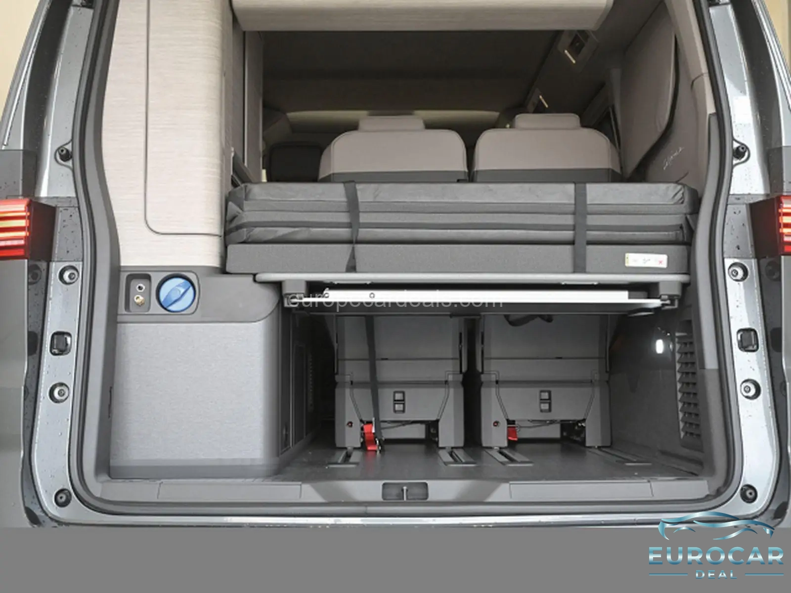 Volkswagen T7 California