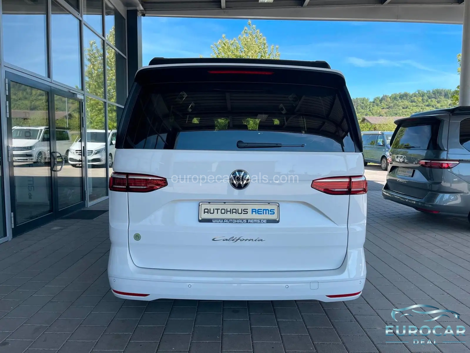 Volkswagen T7 California