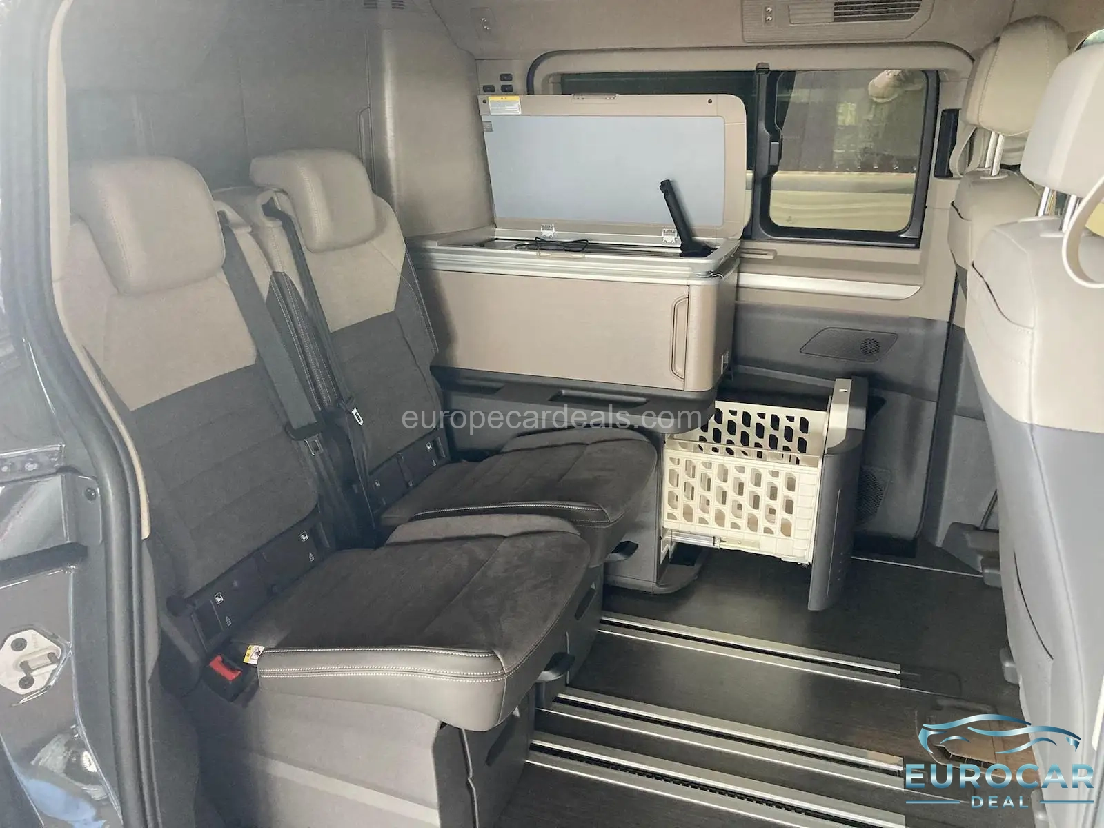 Volkswagen T7 California