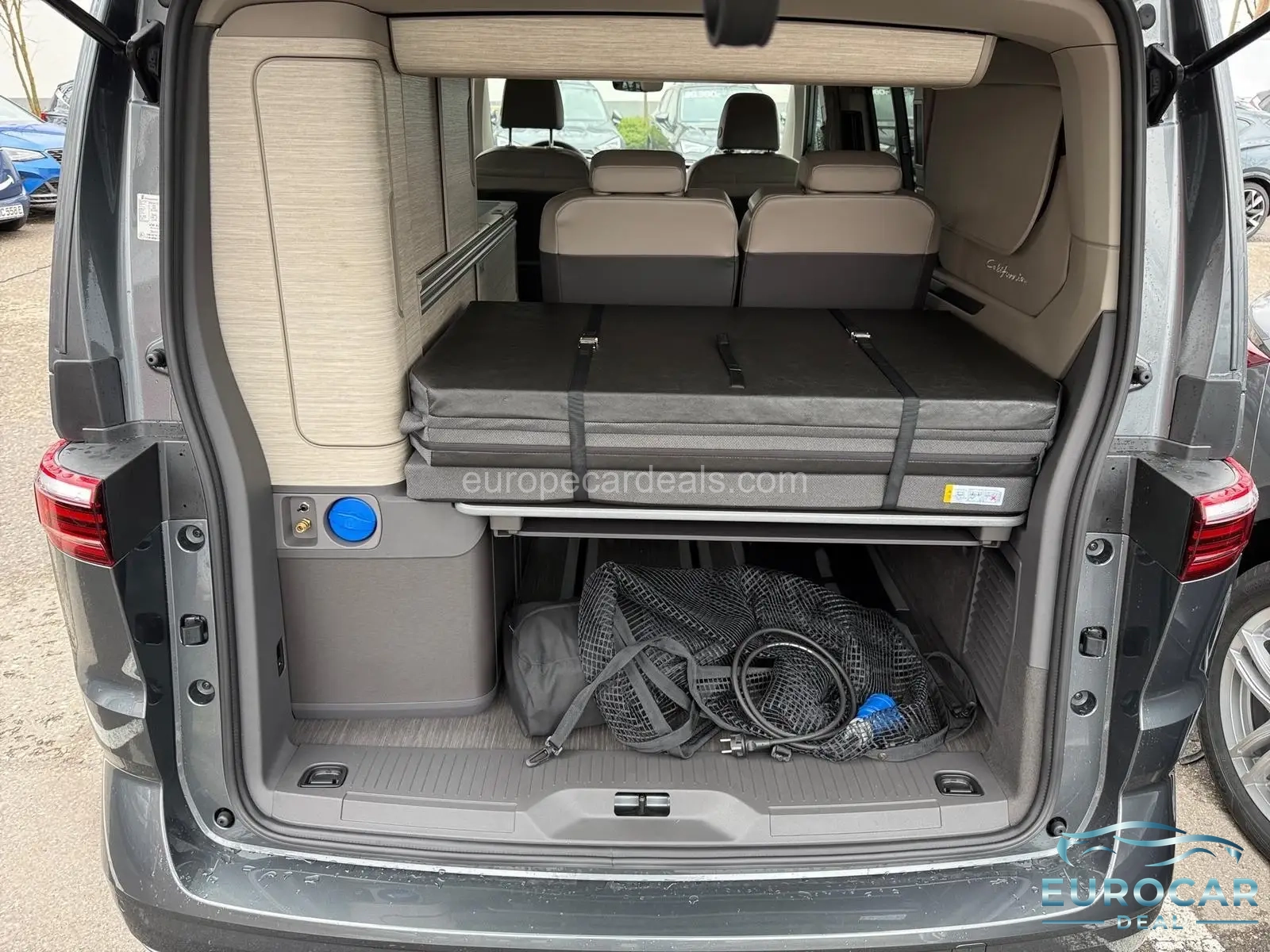 Volkswagen T7 California