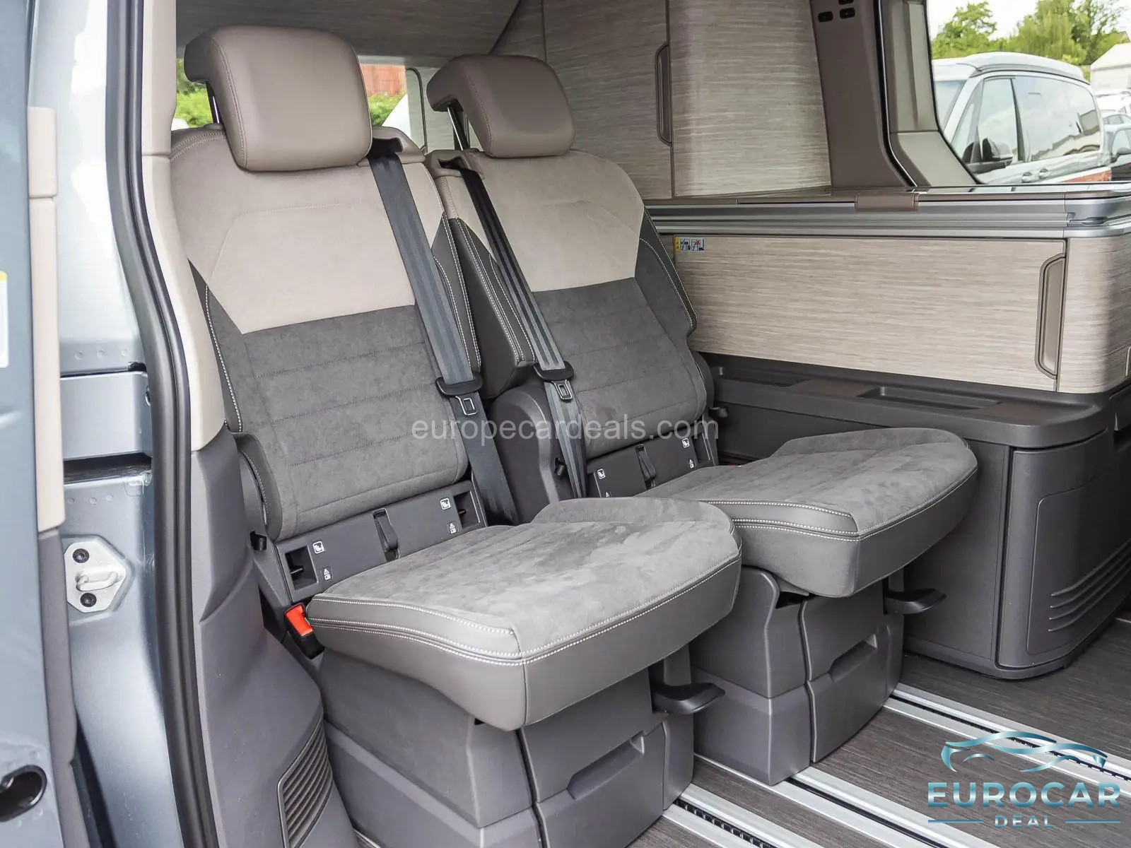 Volkswagen T7 California