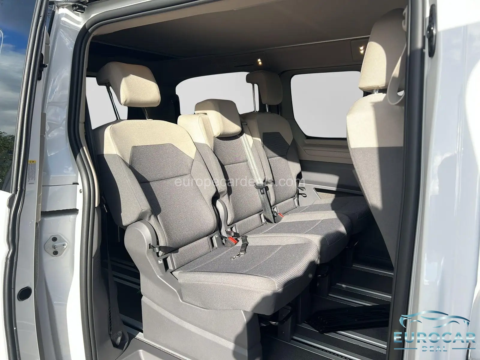 Volkswagen T7 California