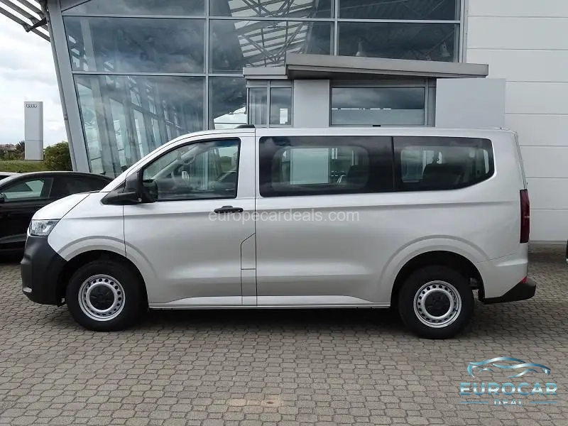 Volkswagen T7 Kombi