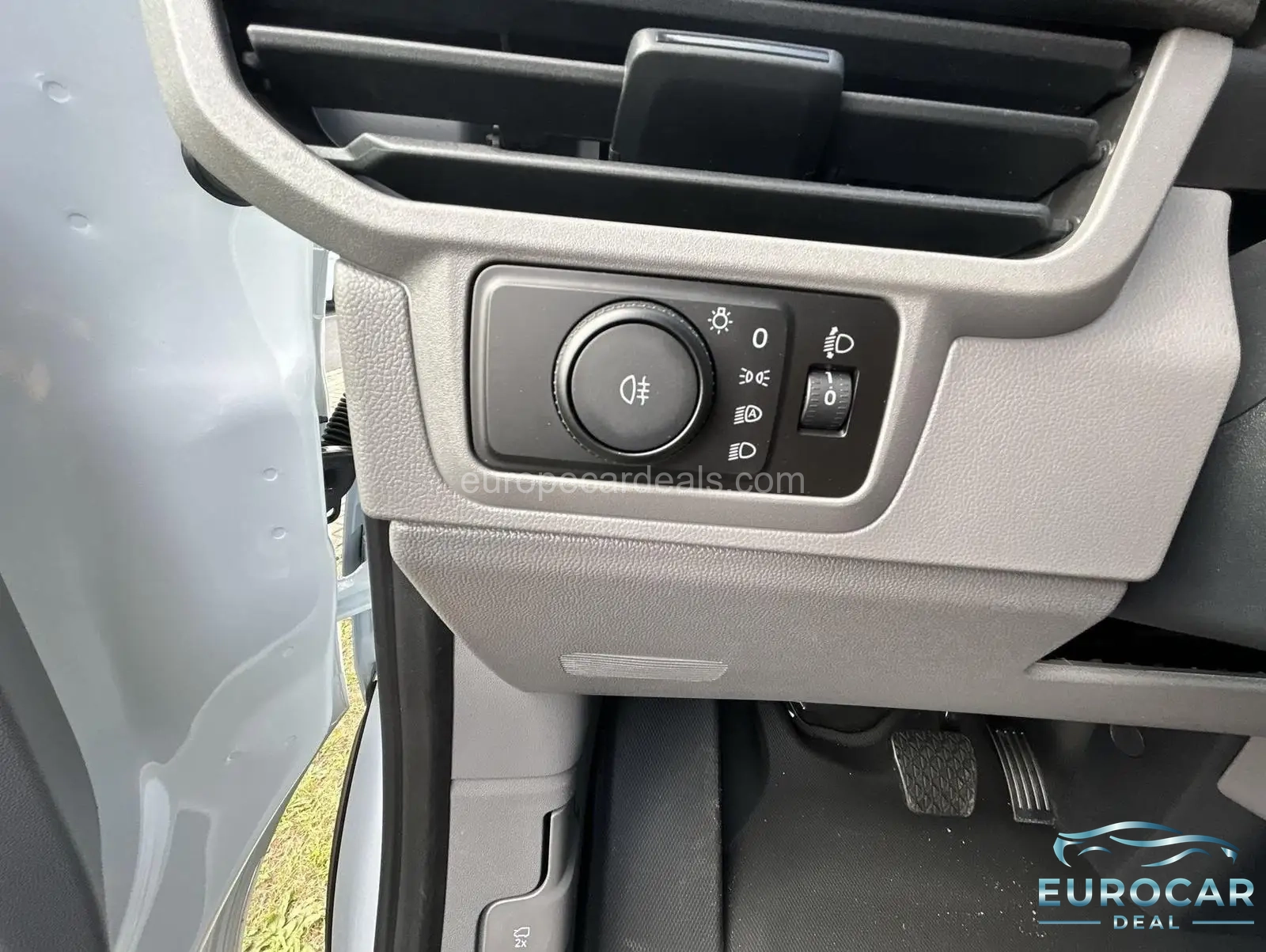 Volkswagen T7 Transporter