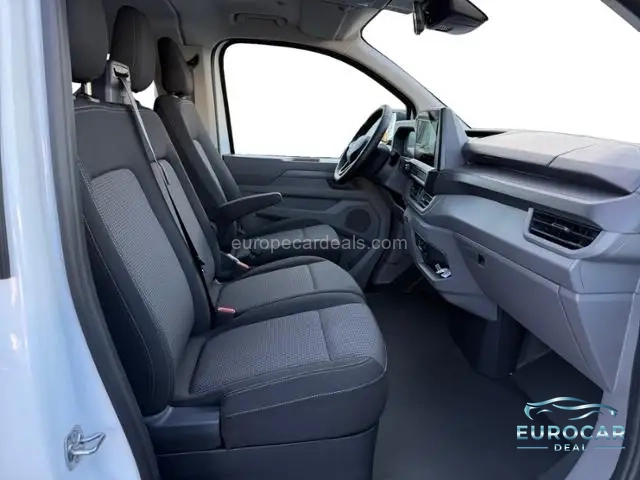 Volkswagen T7 Kombi