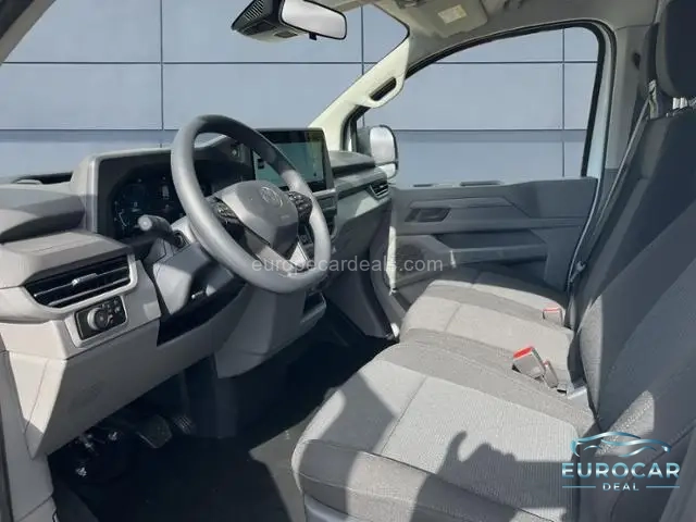 Volkswagen T7 Kombi