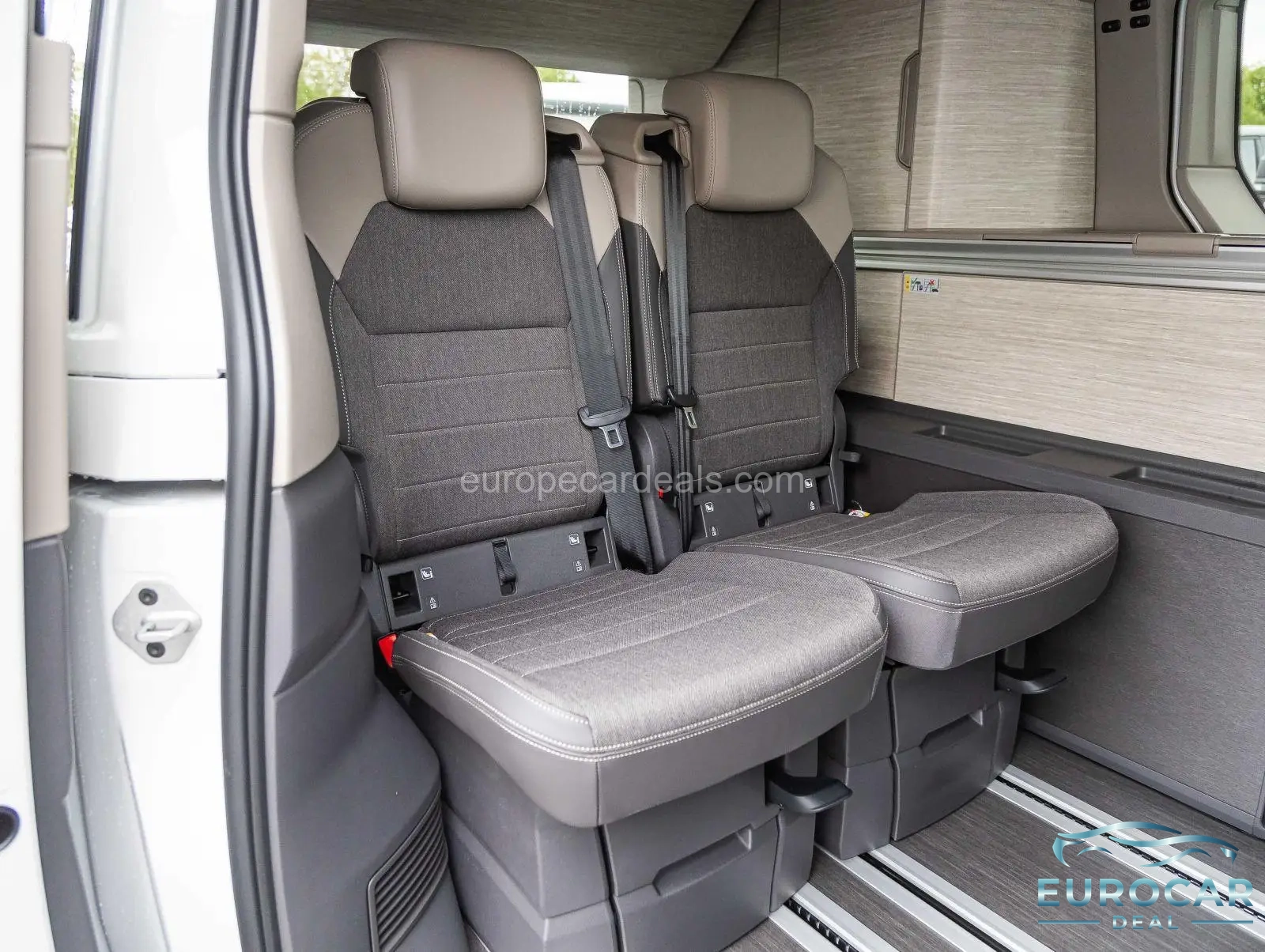 Volkswagen T7 California