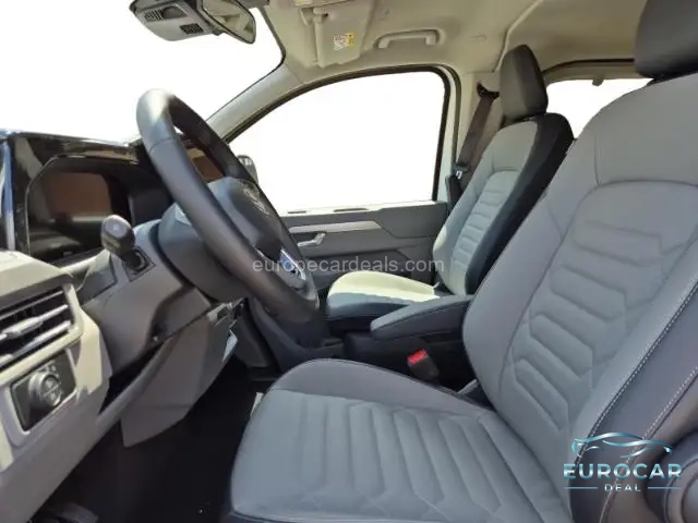 Volkswagen T7 Caravelle