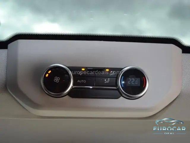 Volkswagen T7 Caravelle