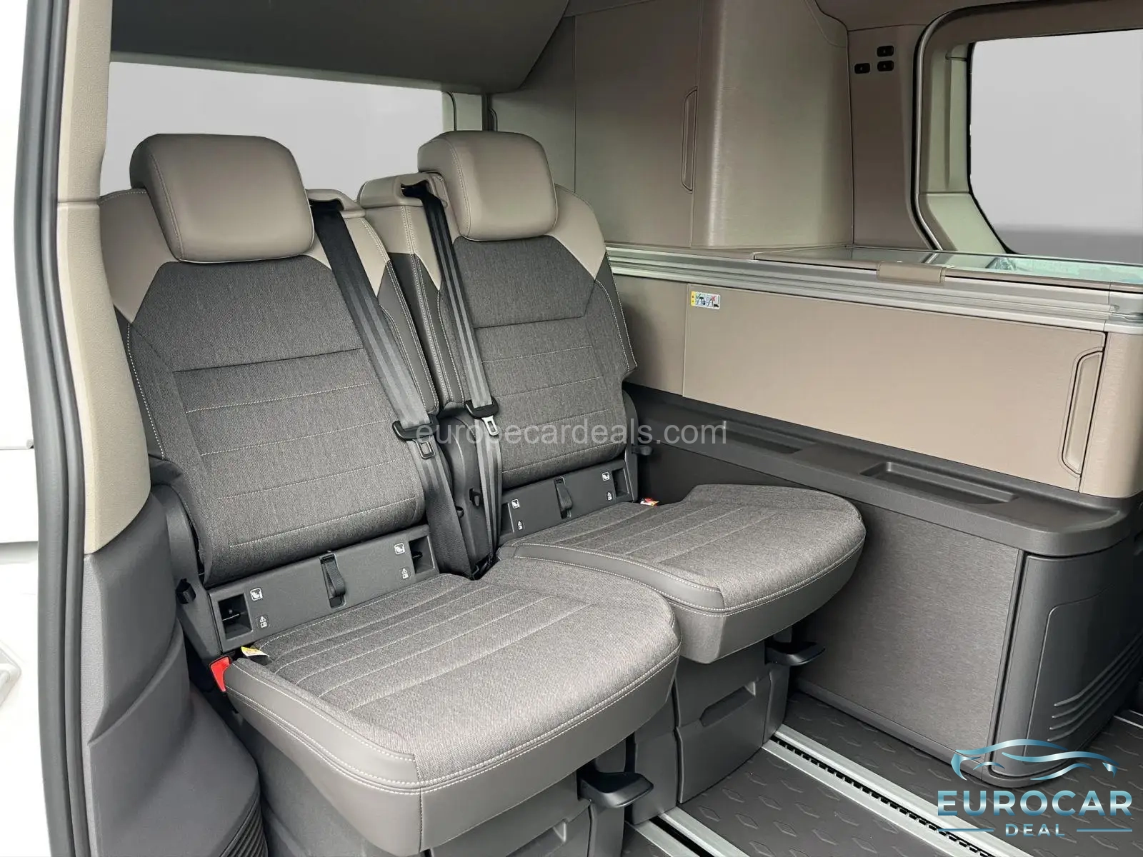 Volkswagen T7 California