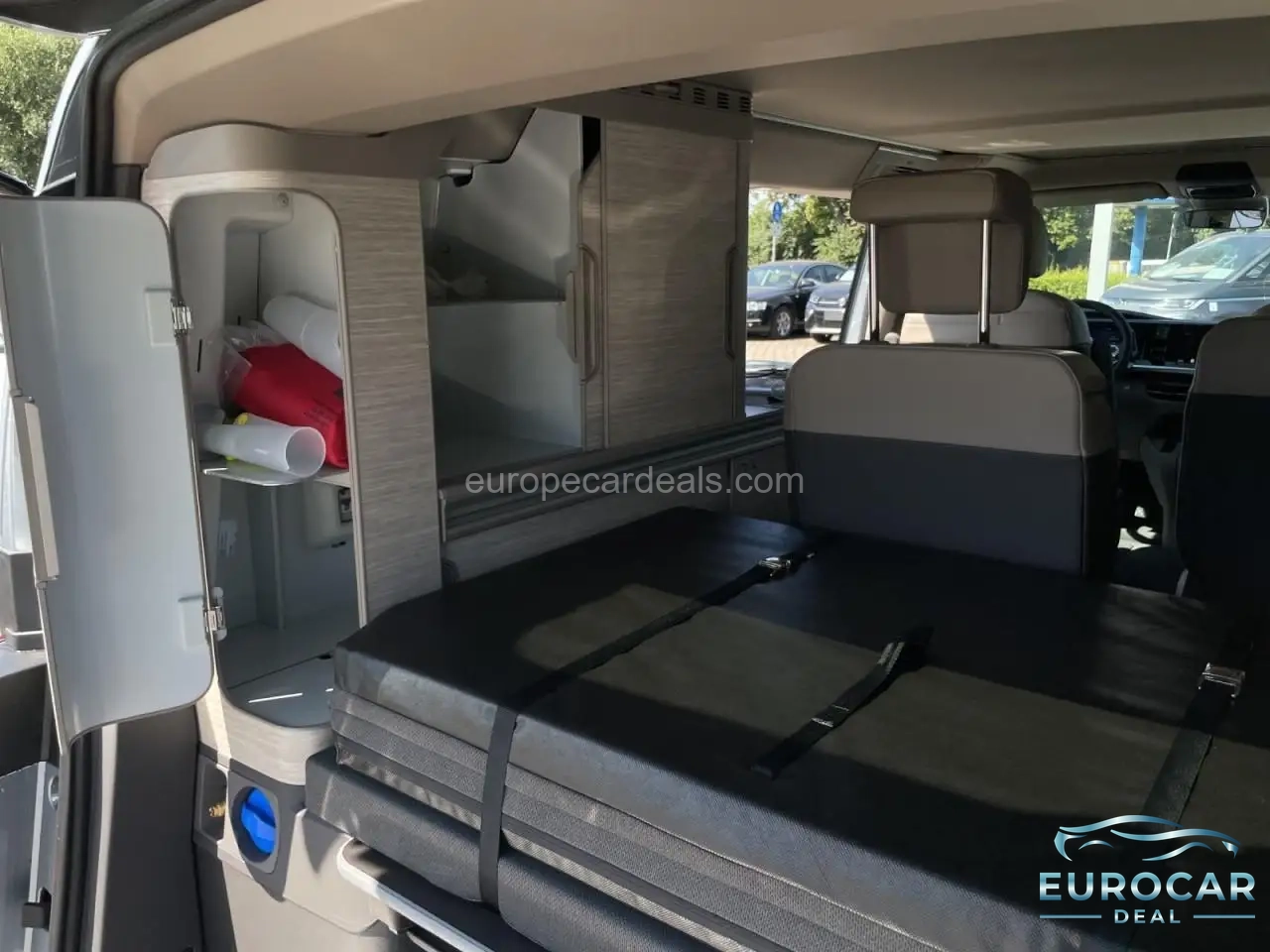 Volkswagen T7 California