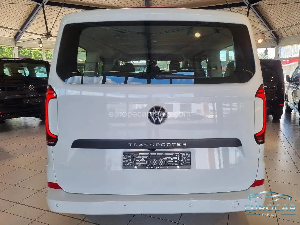 Volkswagen T7 Kombi