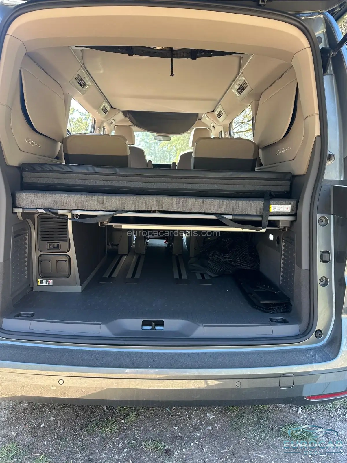 Volkswagen T7 California