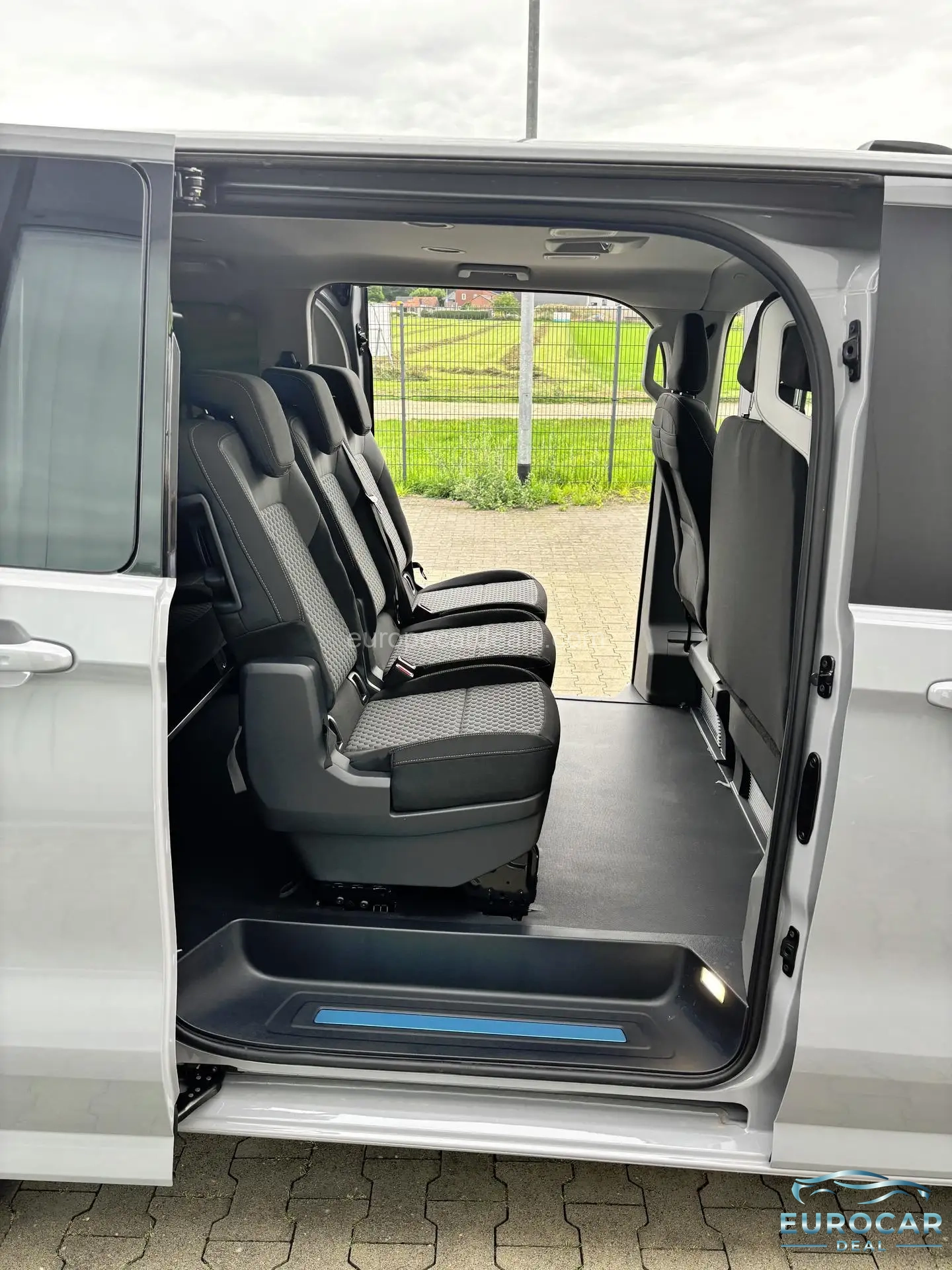 Volkswagen T7 Caravelle