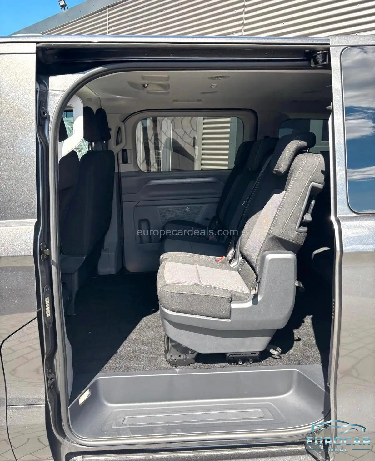 Volkswagen T7 Caravelle