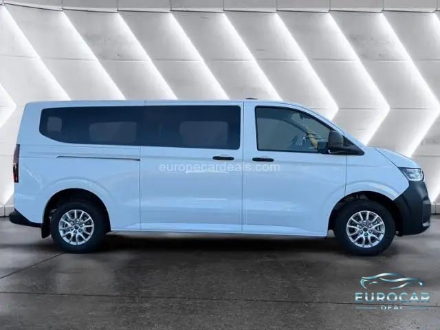 Volkswagen T7 Kombi