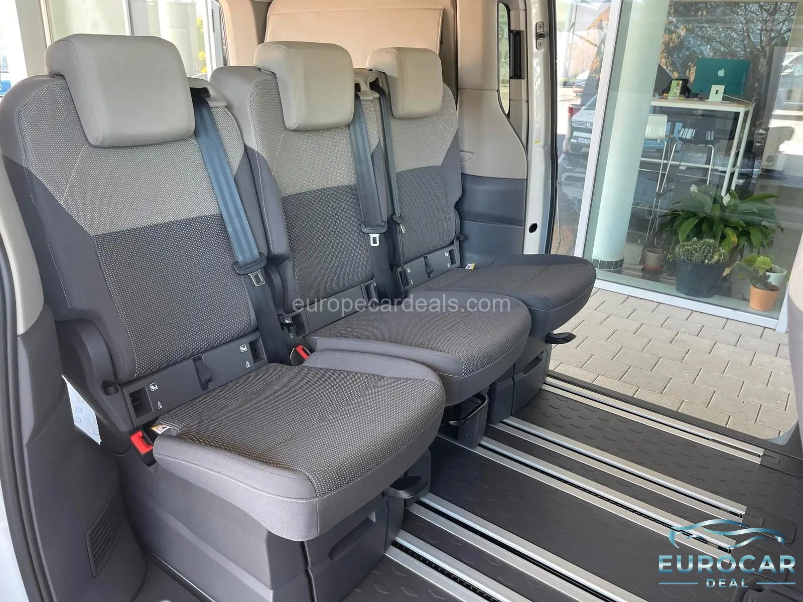Volkswagen T7 California
