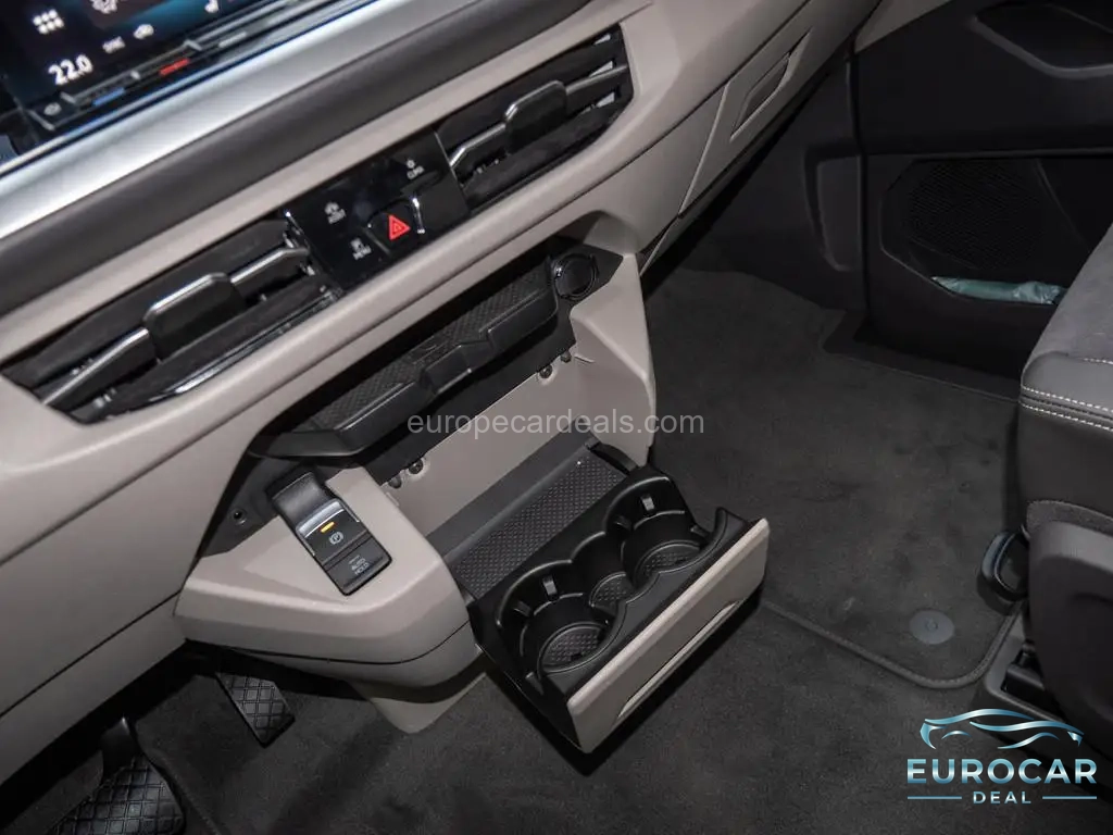Volkswagen T7 California