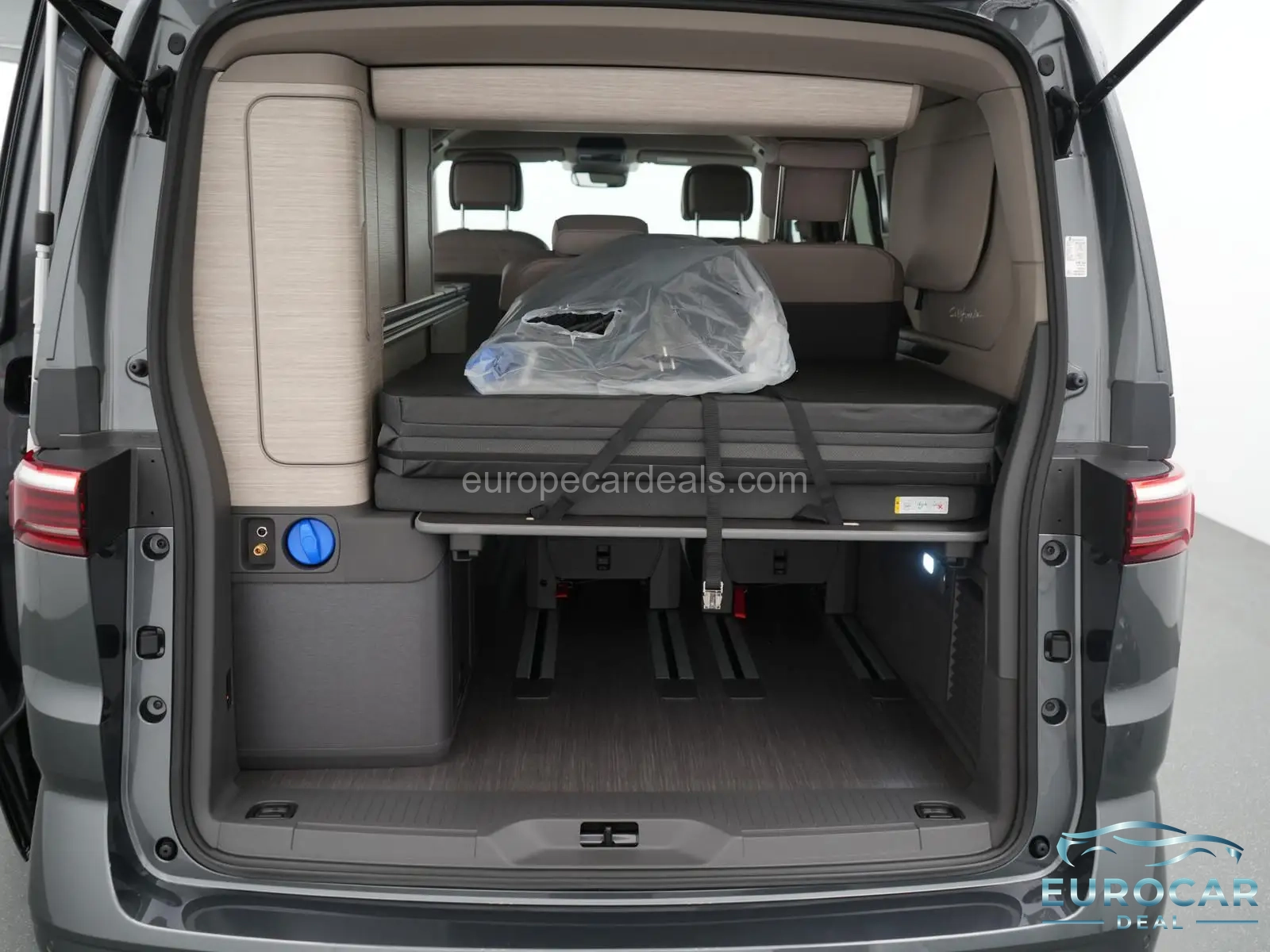 Volkswagen T7 California