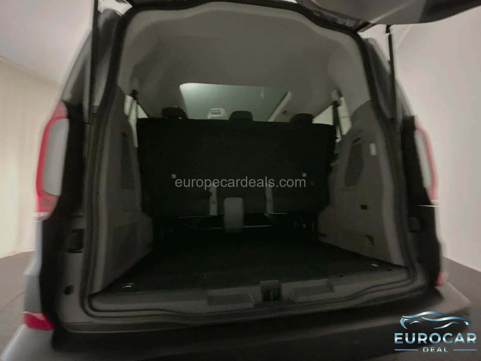 Volkswagen T7 Caravelle