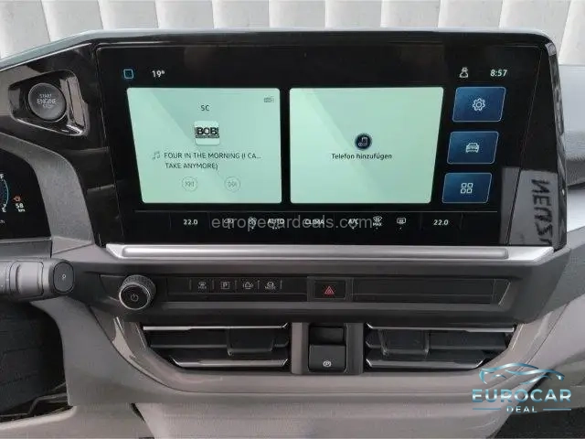 Volkswagen T7 Caravelle