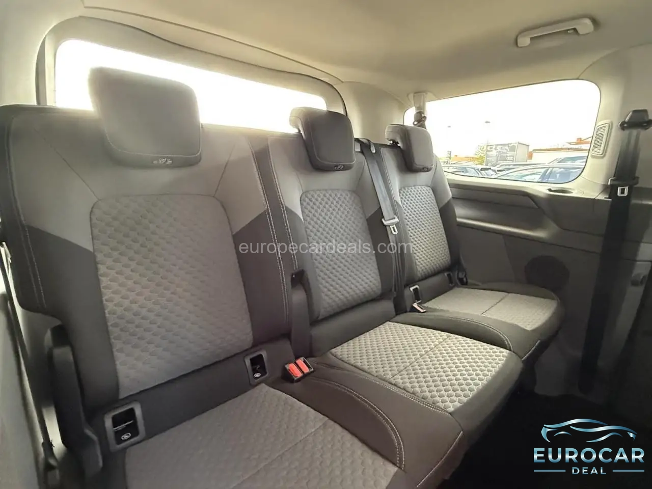 Volkswagen T7 Caravelle