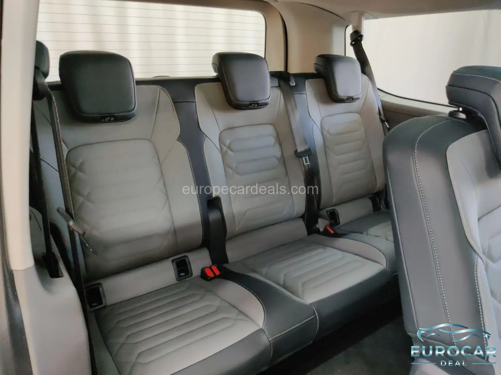 Volkswagen T7 Caravelle