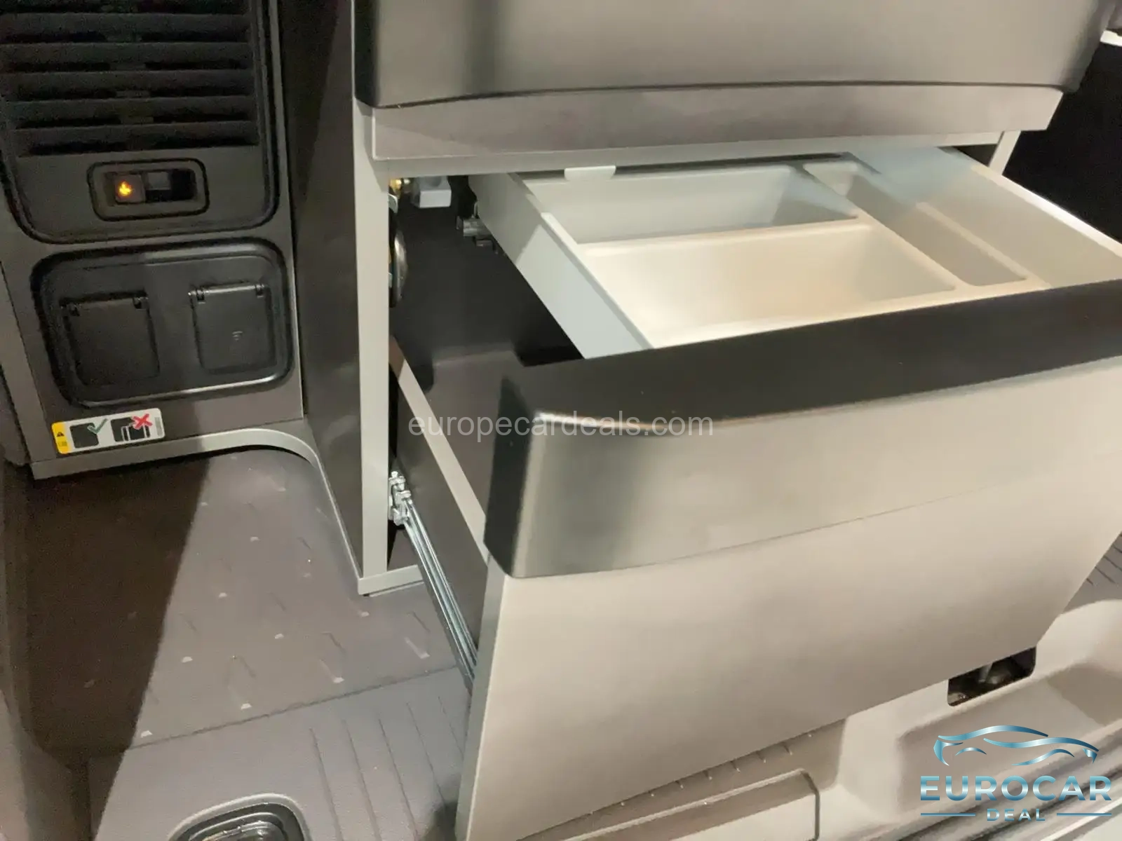 Volkswagen T7 California