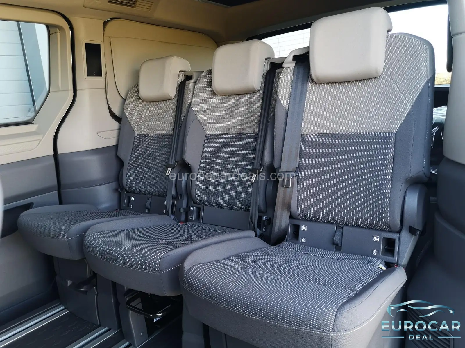 Volkswagen T7 California