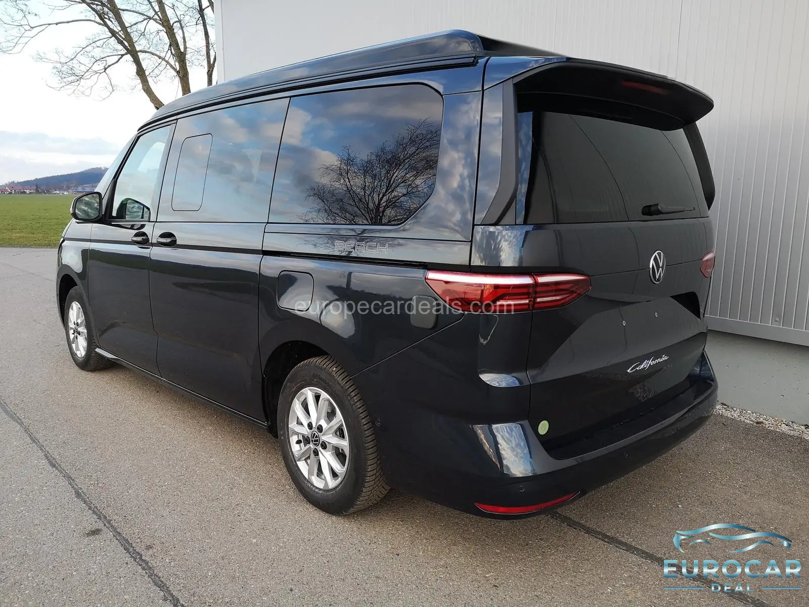 Volkswagen T7 California