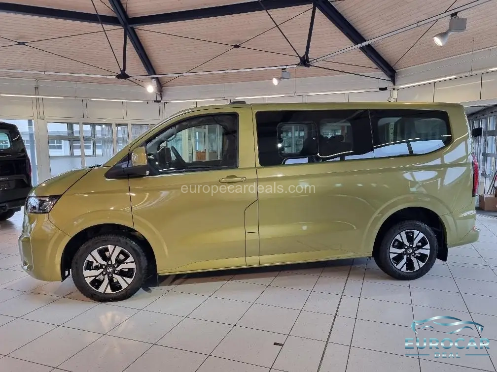 Volkswagen T7 Kombi
