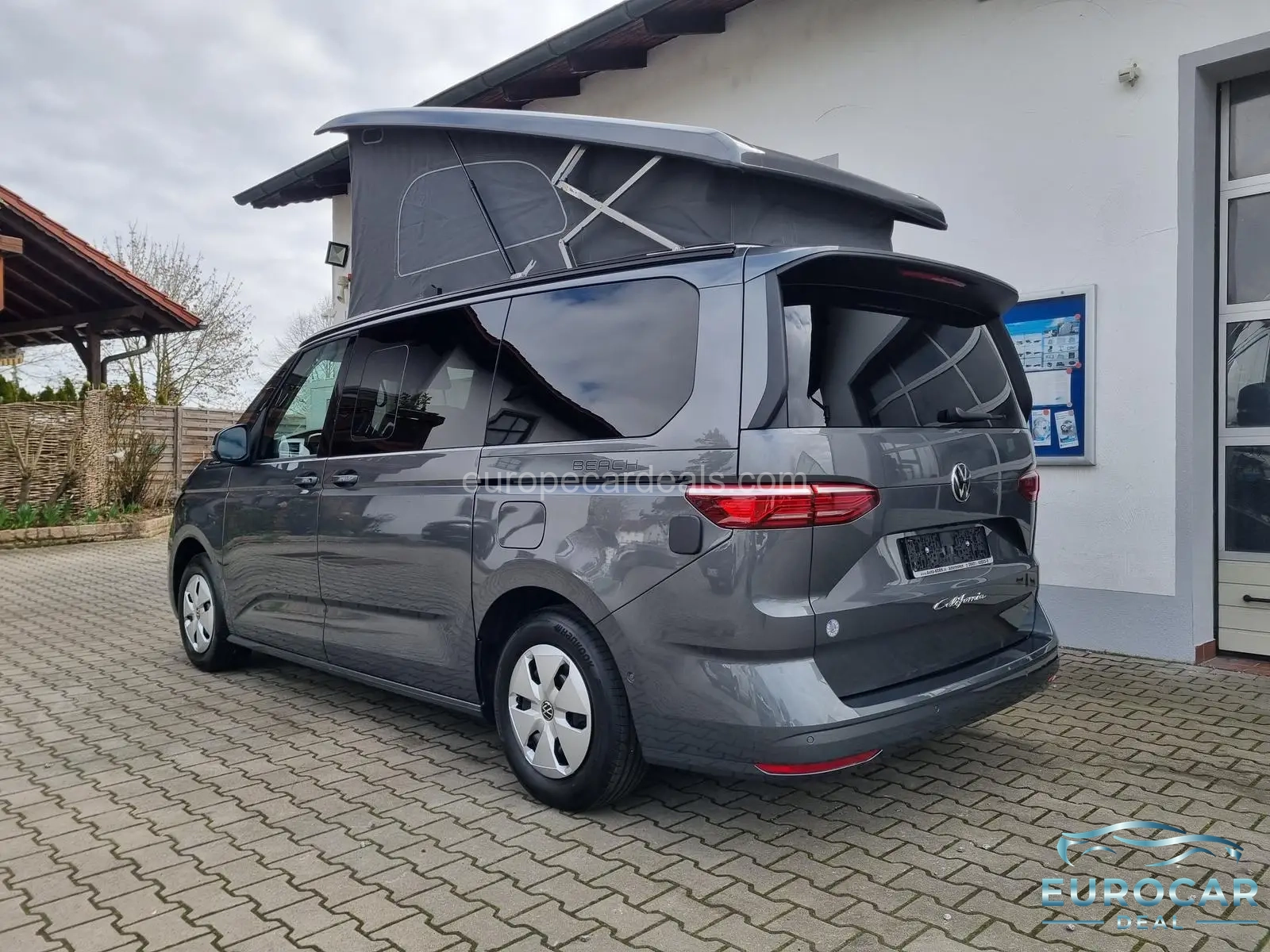 Volkswagen T7 California