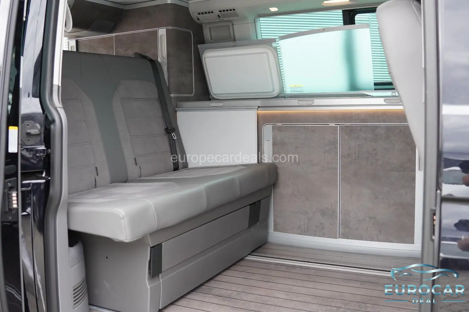 Volkswagen T7 California