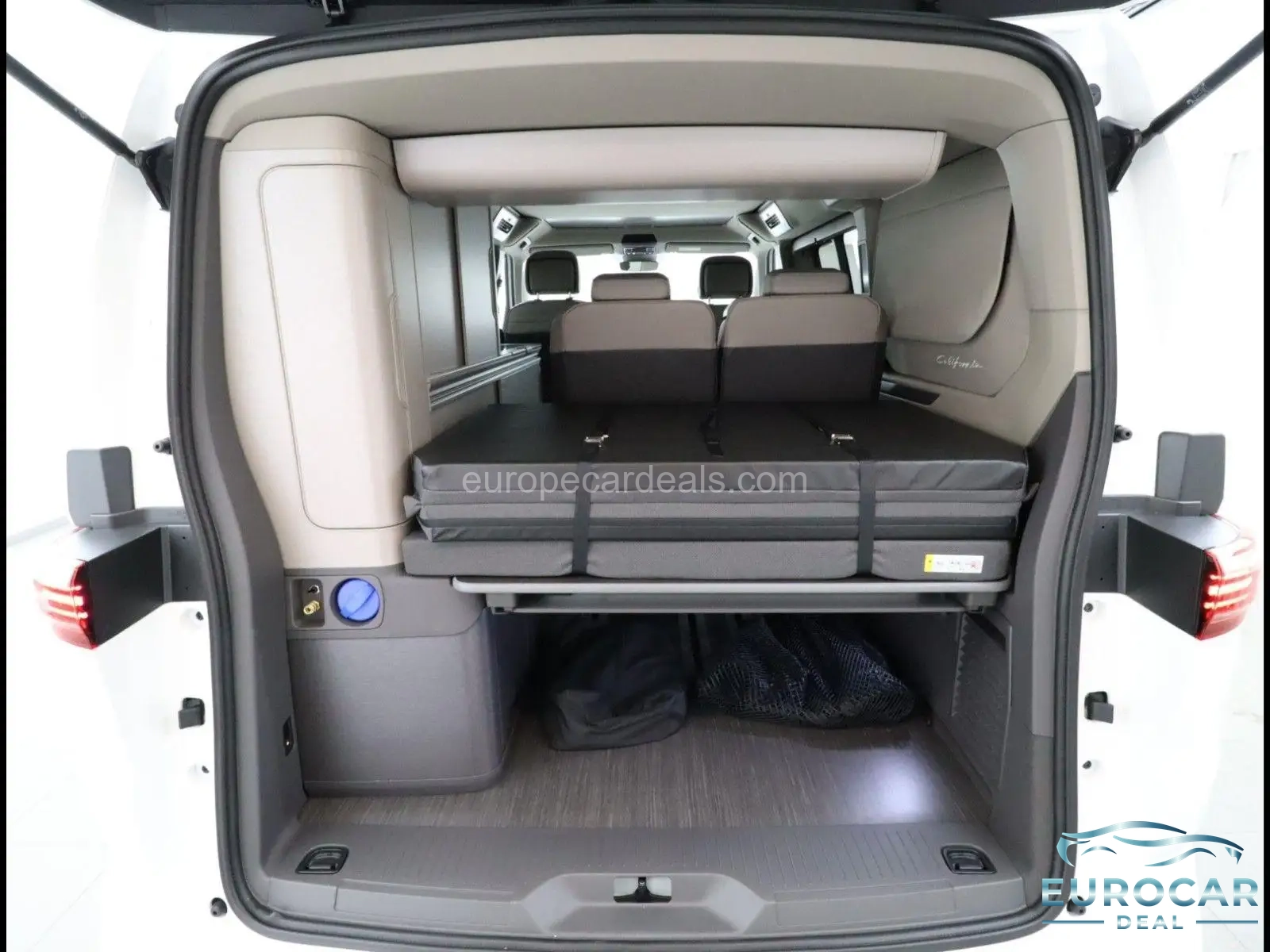 Volkswagen T7 California