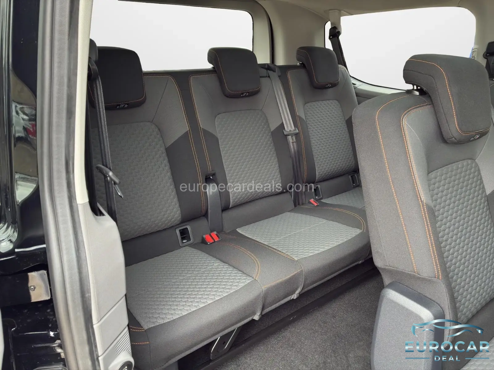 Volkswagen T7 Caravelle