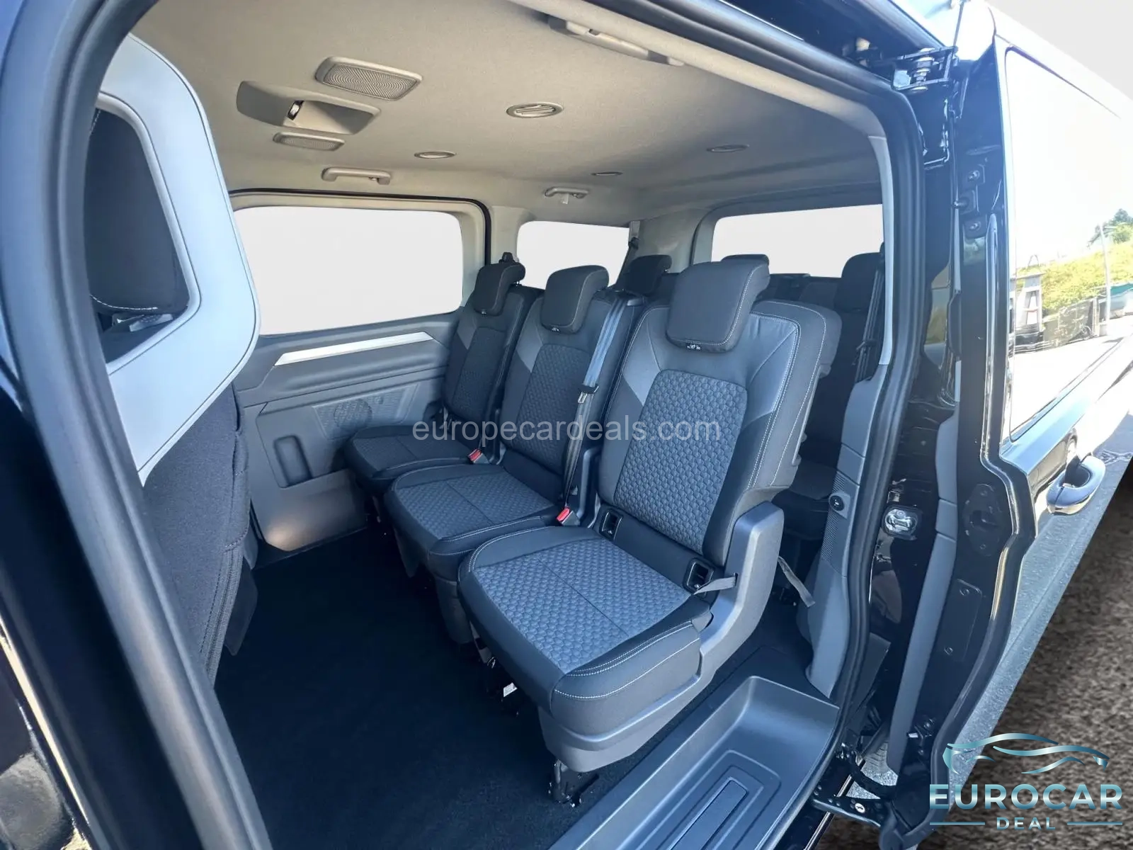 Volkswagen T7 Caravelle