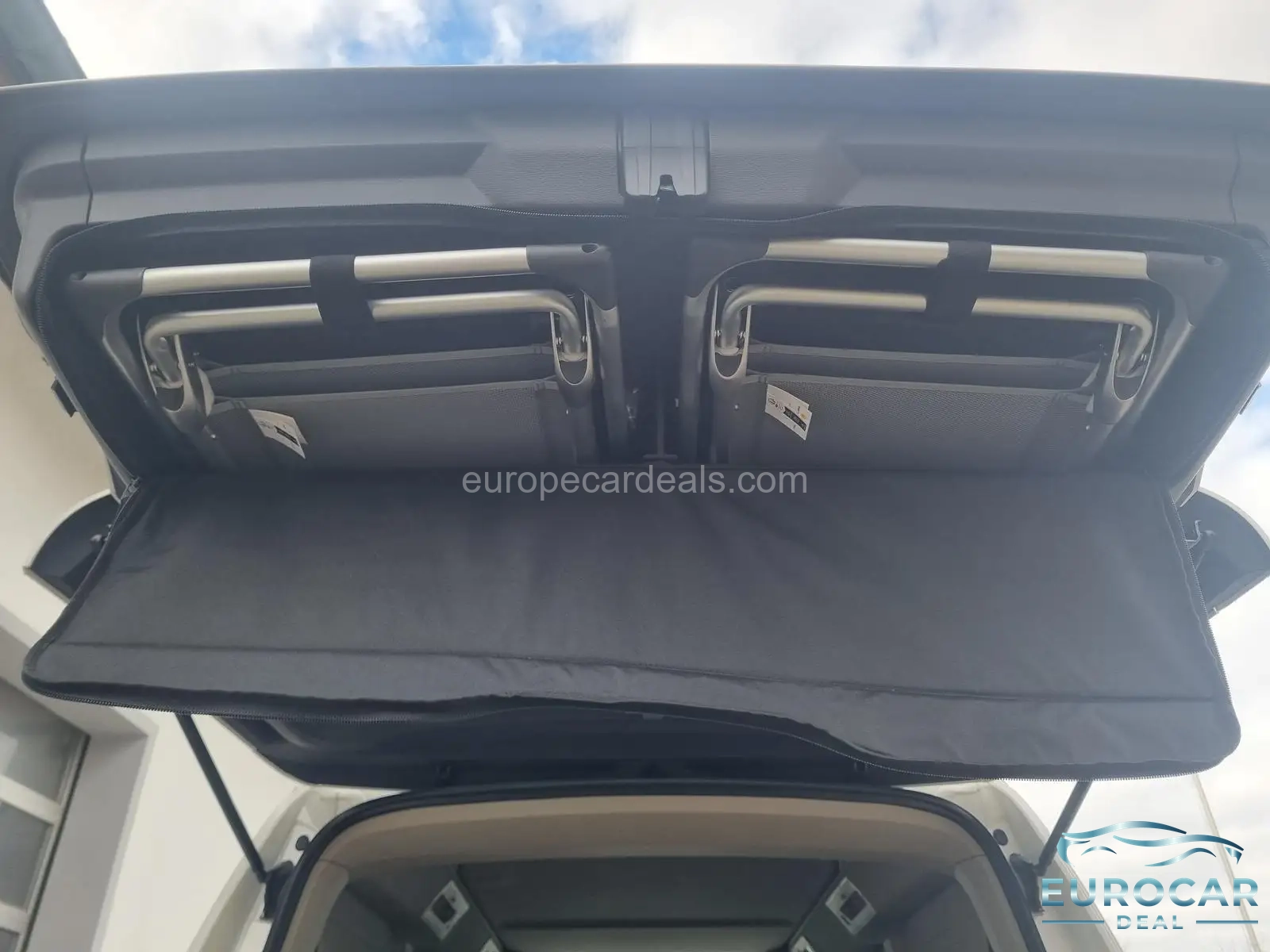 Volkswagen T7 California
