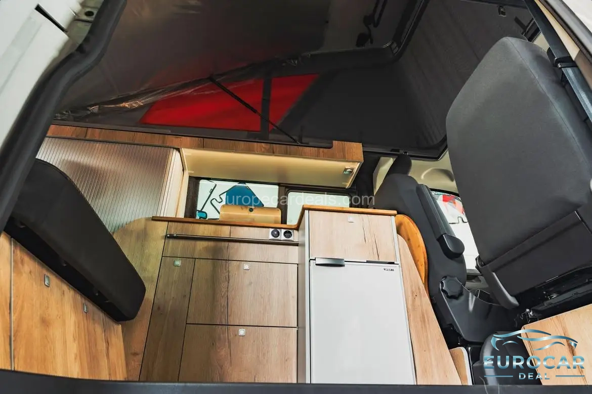 Volkswagen T7 Transporter