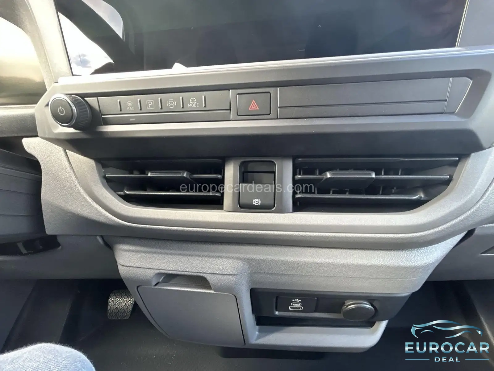 Volkswagen T7 Transporter