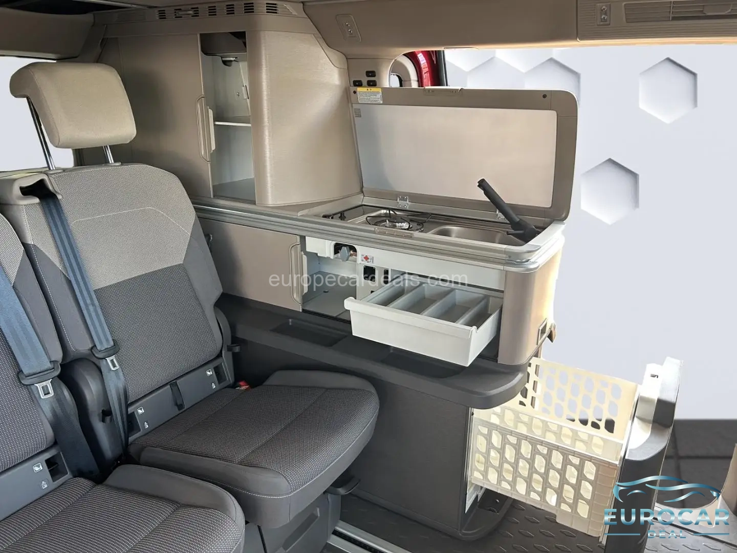 Volkswagen T7 California