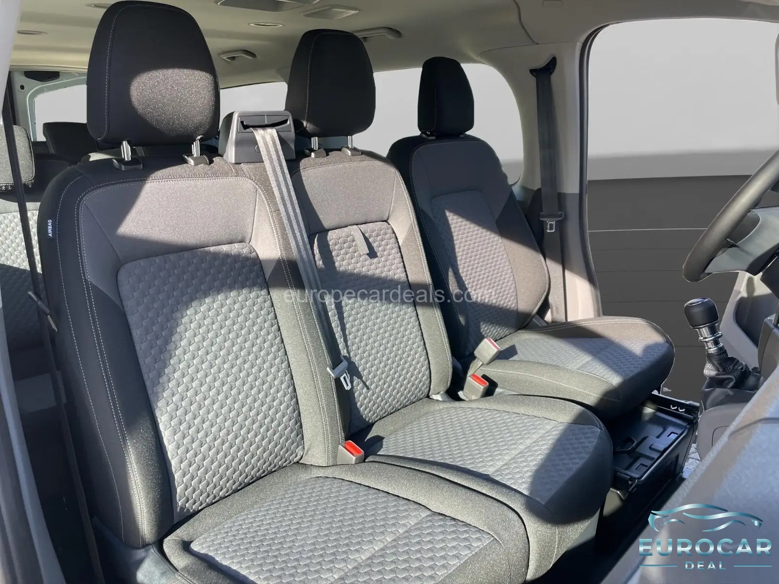 Volkswagen T7 Caravelle