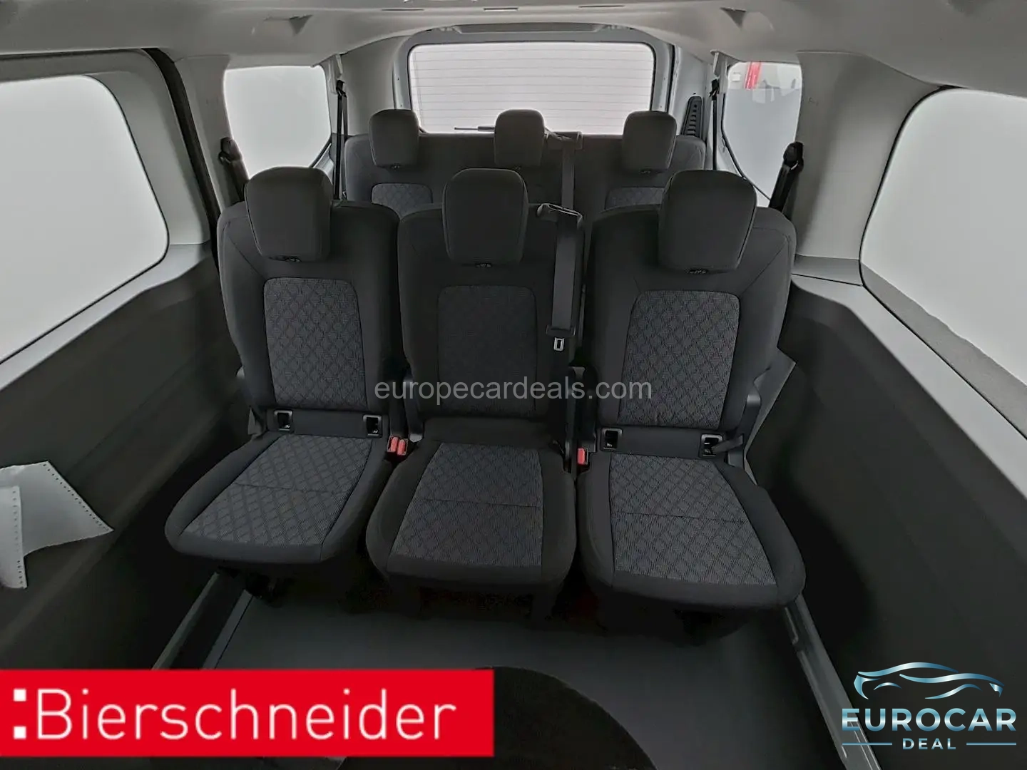 Volkswagen T7 Kombi