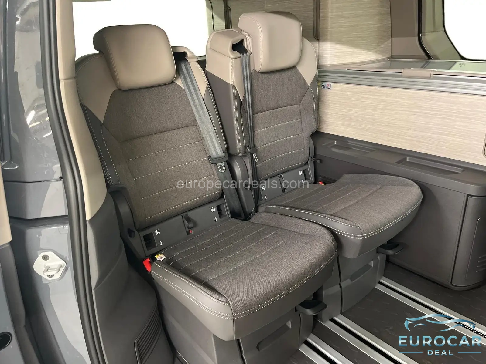 Volkswagen T7 California