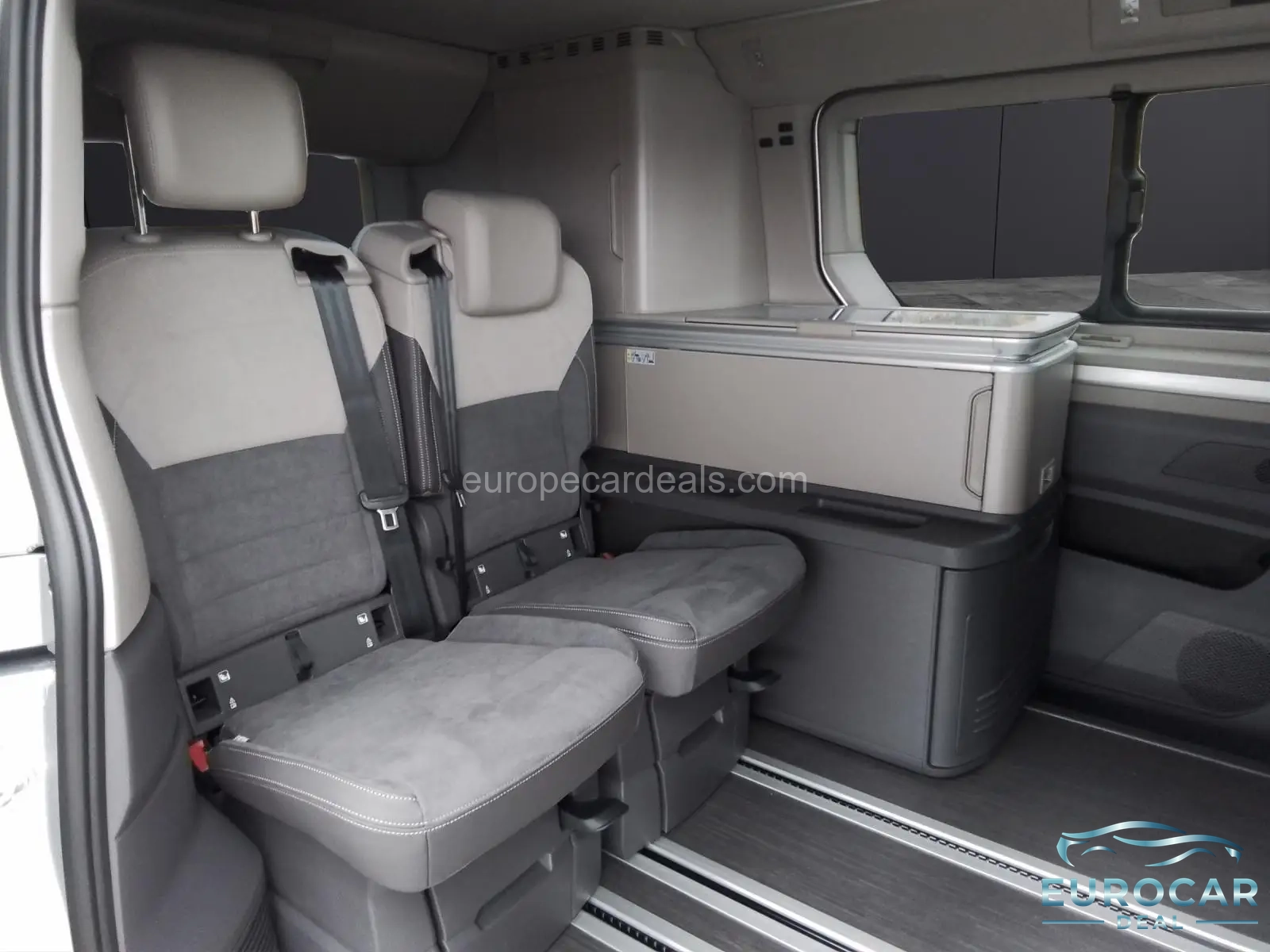 Volkswagen T7 California