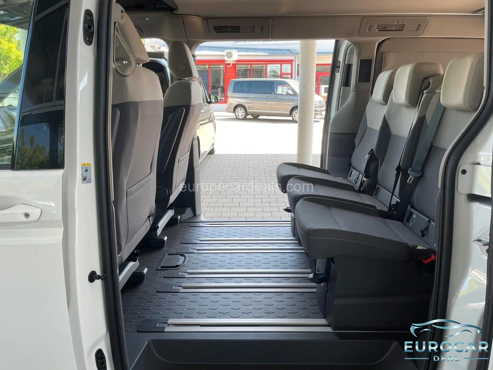 Volkswagen T7 California