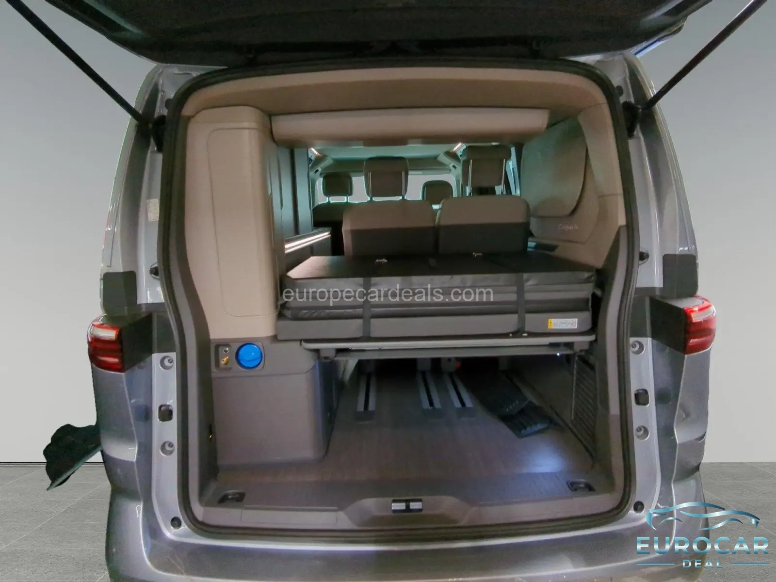 Volkswagen T7 California