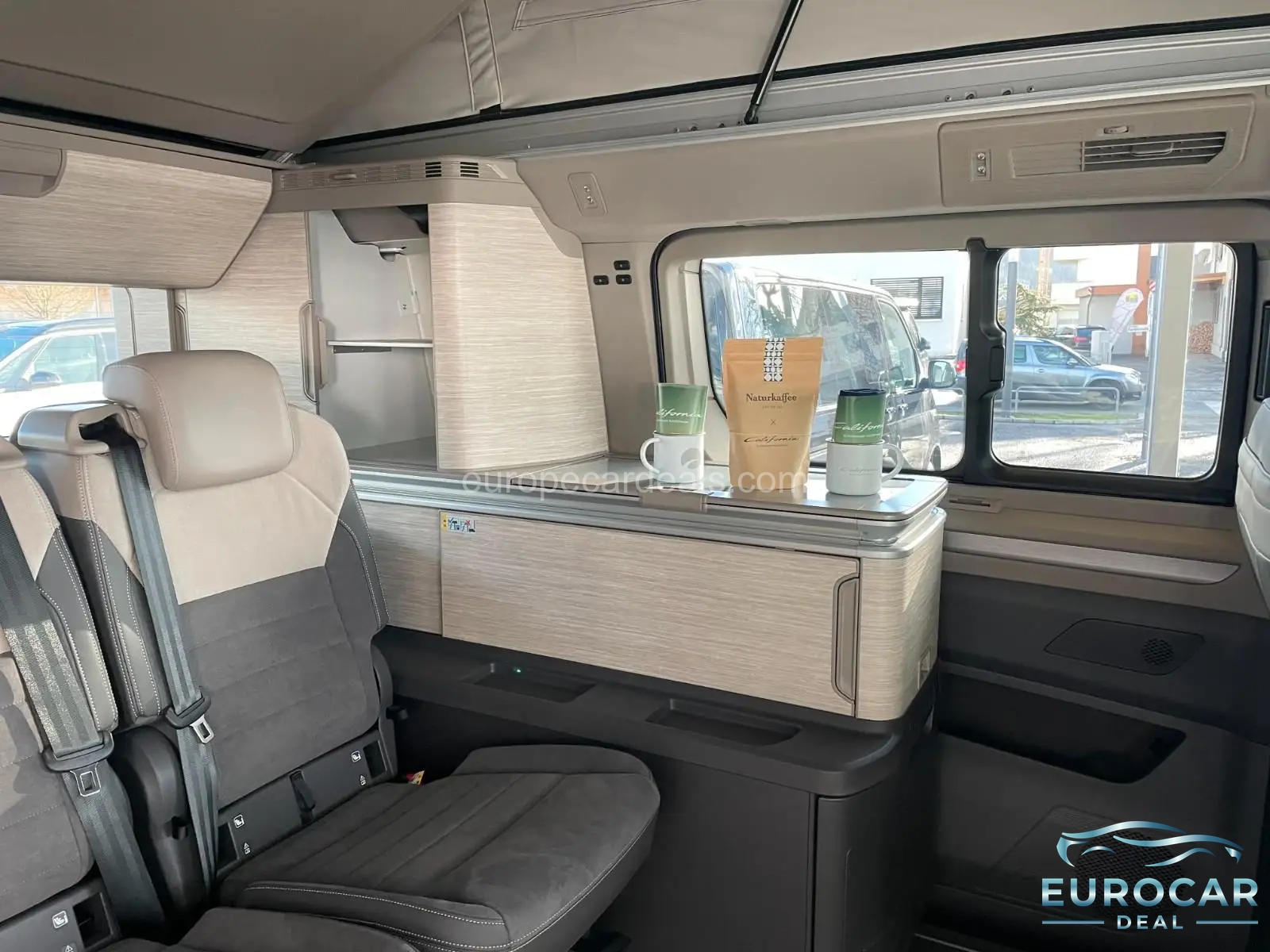 Volkswagen T7 California