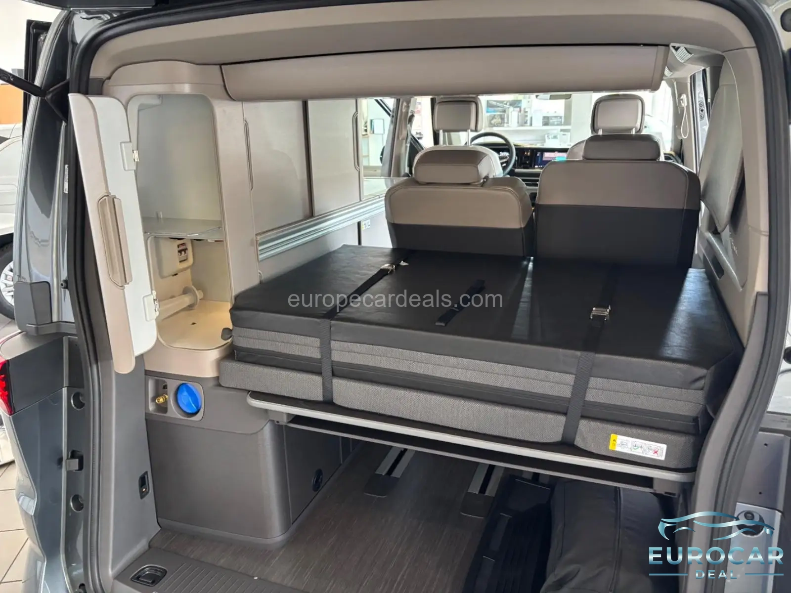 Volkswagen T7 California