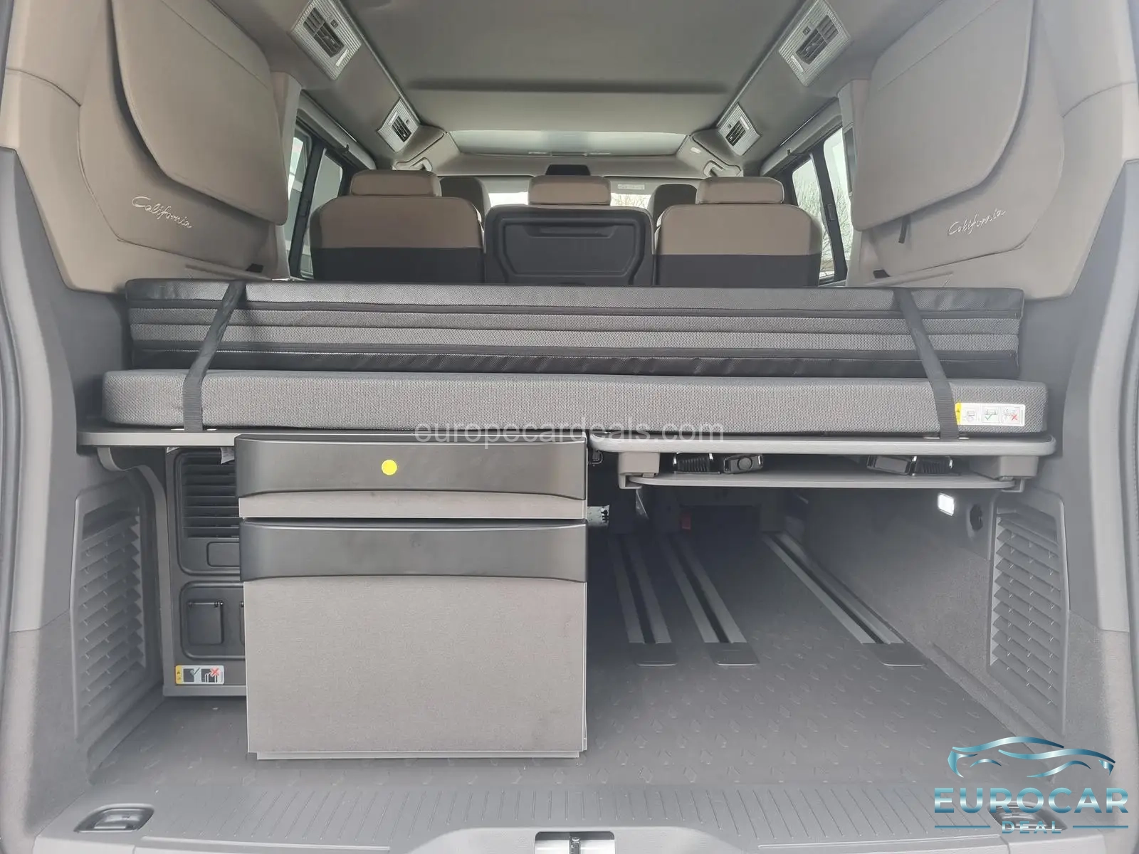 Volkswagen T7 California