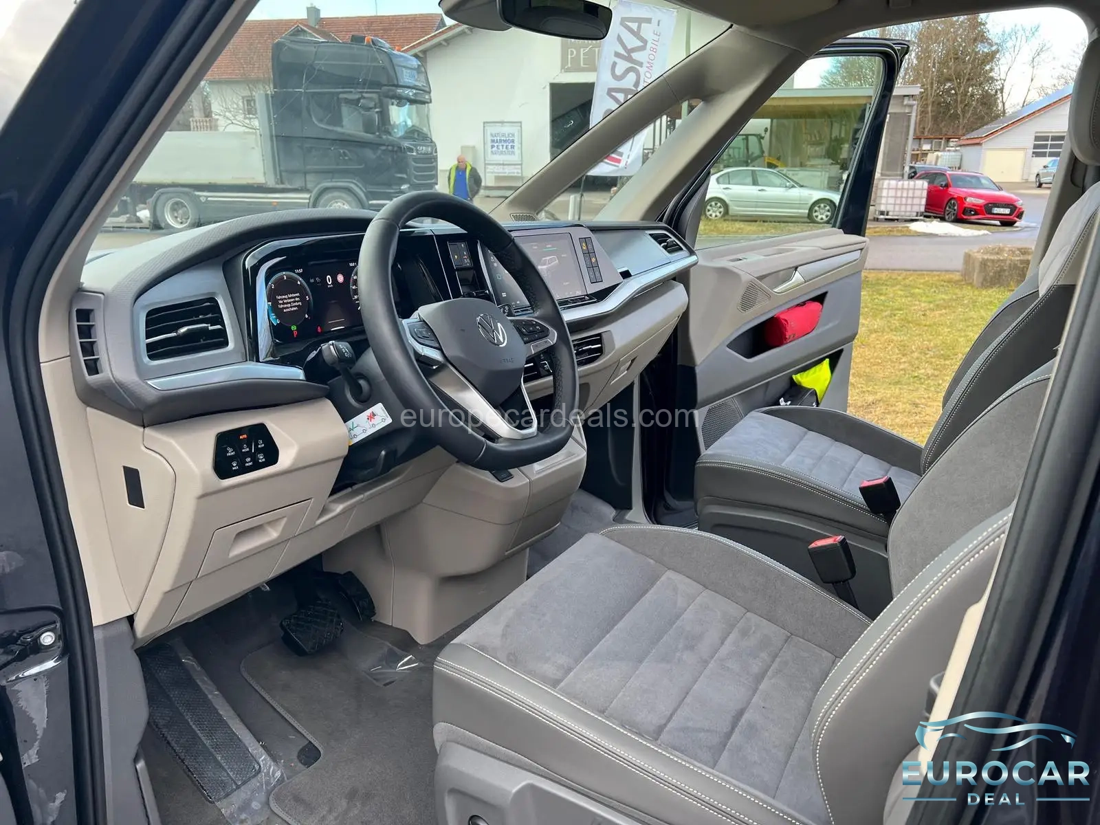 Volkswagen T7 California